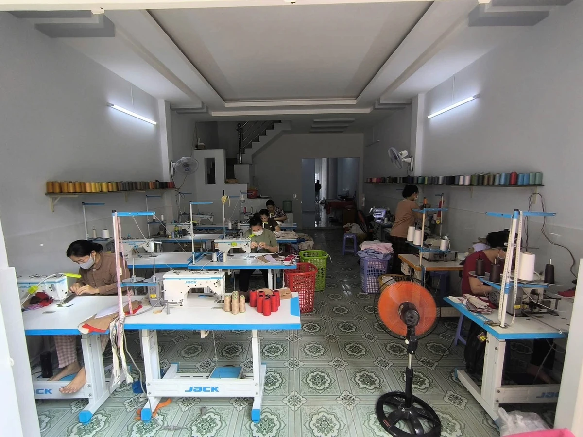 Bán nhà hẻm ôtô Trung Mỹ Tây 135m2 giá 8 tỷ - Ảnh thu nhỏ 2