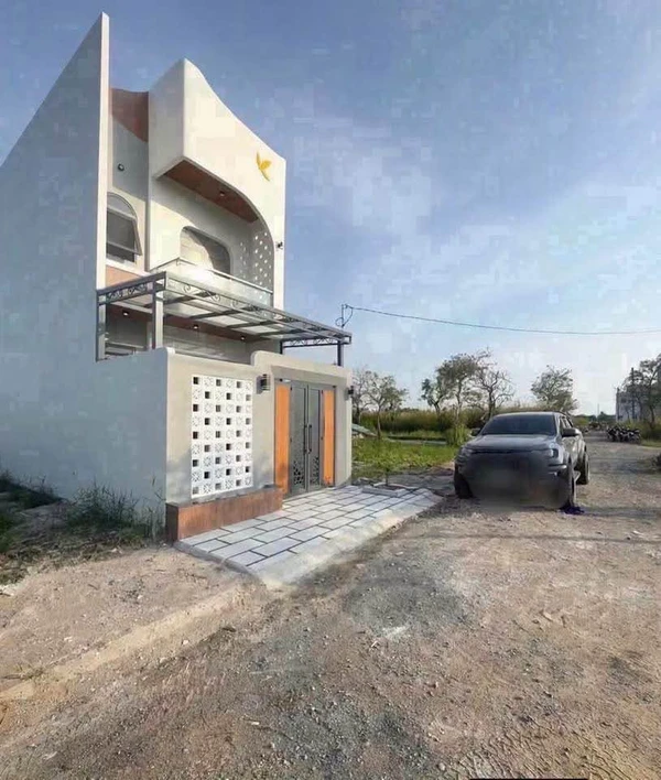 Bán nhà 1 trệt 1 lầu 3PN giá 1,68 tỷ KDC Phước Vân, Cần Đước, Long An