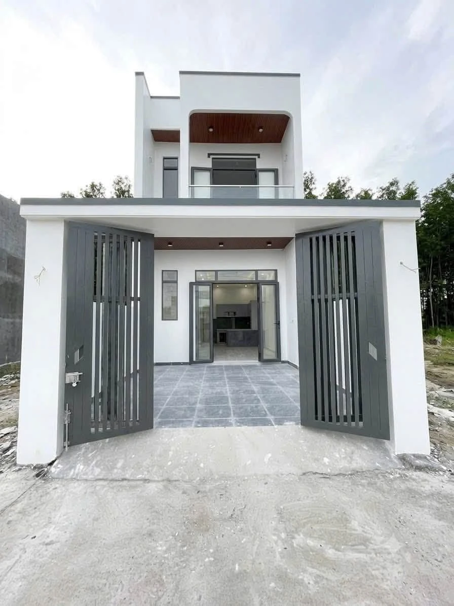 Bán nhà lầu 72m² Cầu Bạch Đằng 2 giá 1 tỷ 690 - Ảnh 1