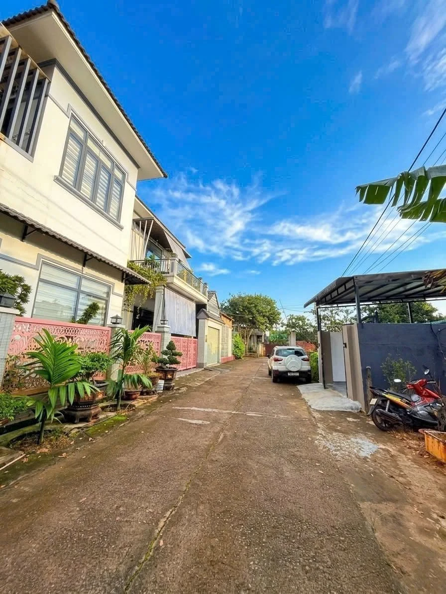 Bán nhà 3 PN sổ riêng 132m² Buôn Ma Thuột 1,8 tỷ - Ảnh 1