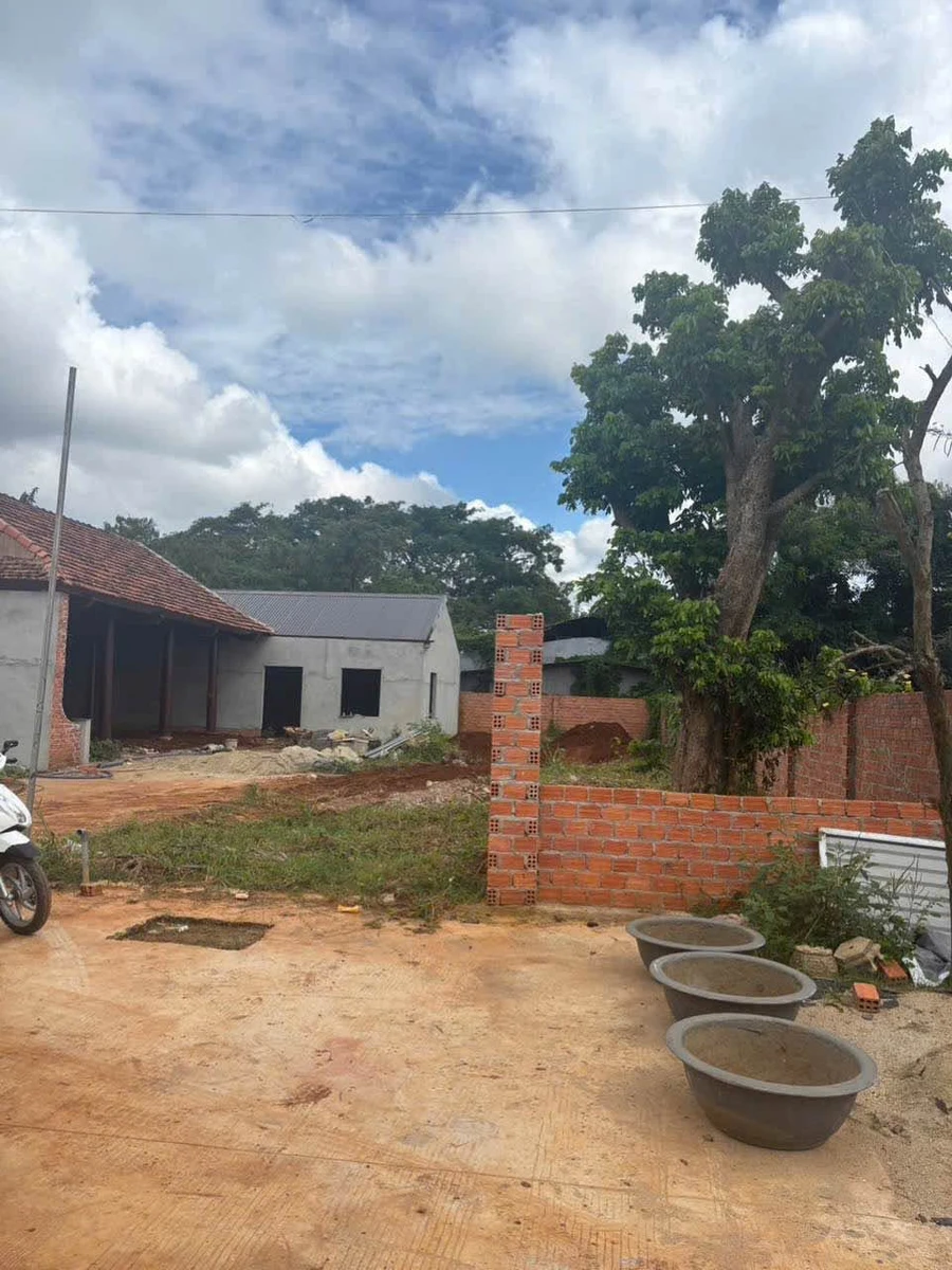 Bán nhà vườn 3 PN, 704 m² giá 2,7 tỷ Ea Kao, Đắk Lắk - Ảnh thu nhỏ 2