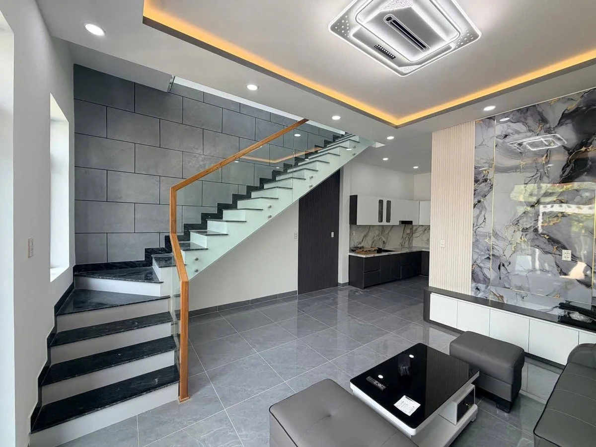 Bán nhà mới 2 tầng 67.5m² Diên Toàn 2 tỷ 450 - Ảnh thu nhỏ 4