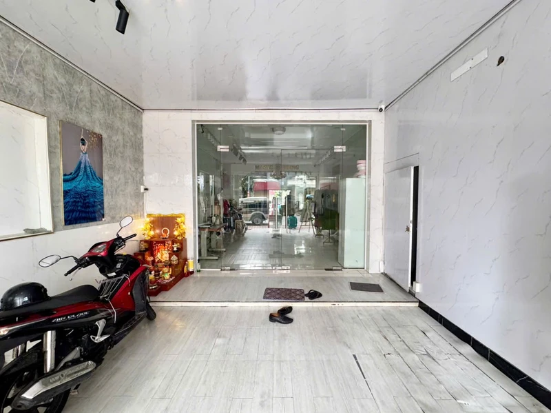 Bán nhà 1 lầu mặt tiền Lê Hồng Phong 191m², Thủ Dầu Một