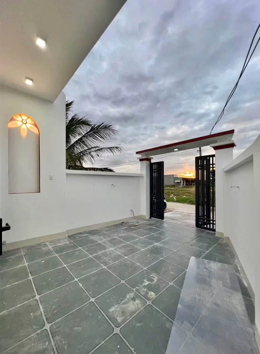 Bán nhà mới 3 phòng ngủ 131m² Phong Nẫm Bình Thuận - Ảnh thu nhỏ 2