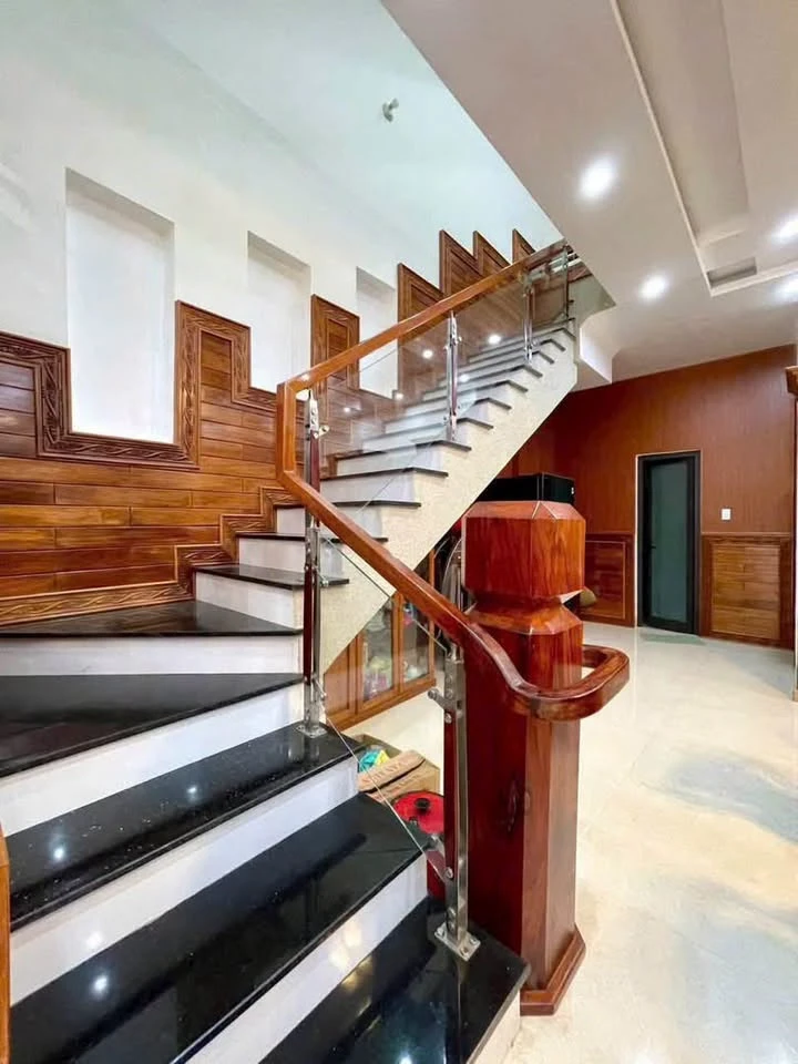 Bán nhà 3 mê 279m² Trần Cẩm Quảng Ngãi - Ảnh 1
