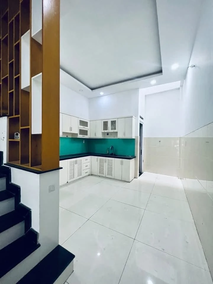 Cho thuê nhà nguyên căn 230m2, 4PN, Hà Huy Giáp, Thạnh Xuân, Quận 12 - 11 triệu/tháng - Ảnh thu nhỏ 3