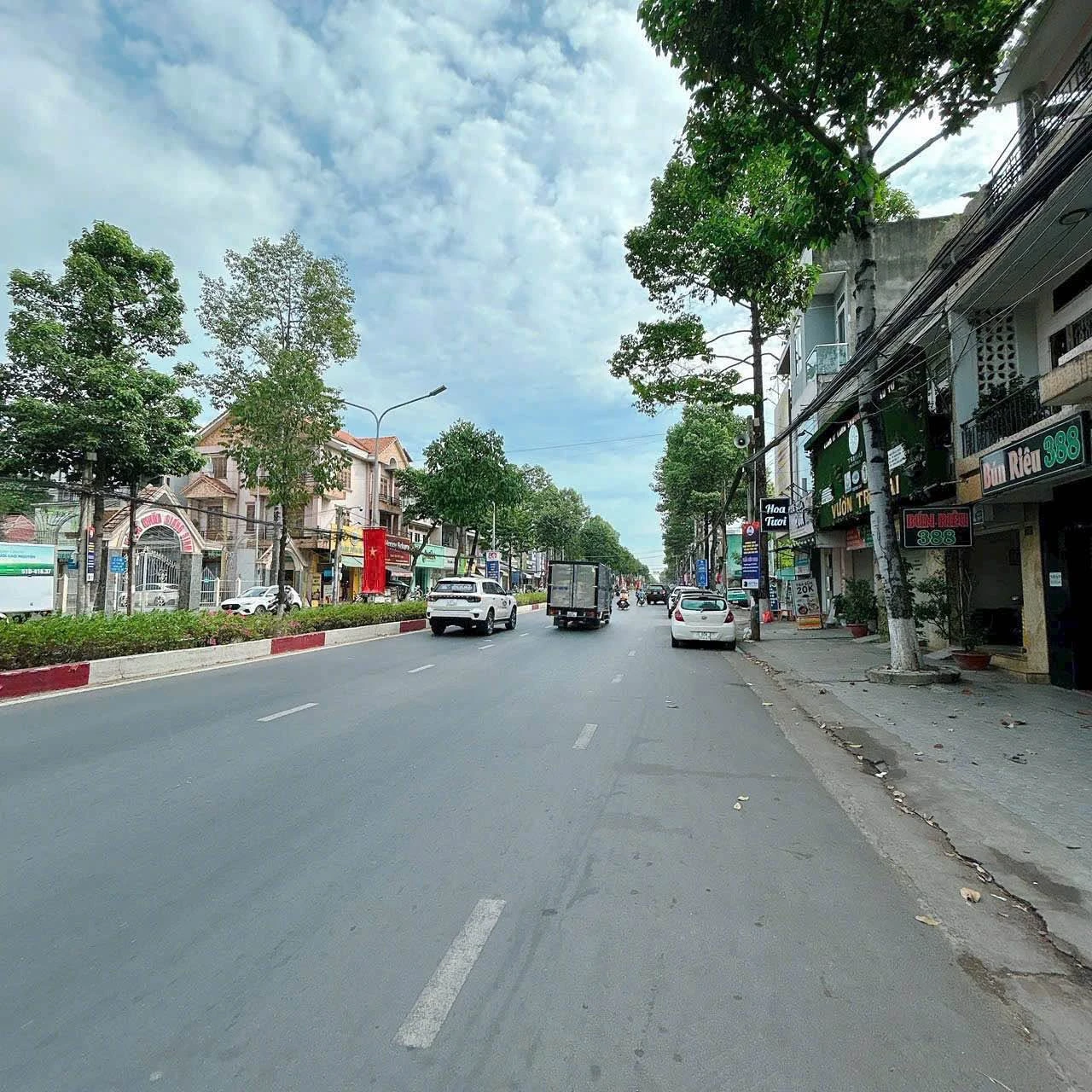 Bán nhà góc 2 mặt tiền Nguyễn Ái Quốc, 42.3m², 5 tỷ 400 triệu - Ảnh 1
