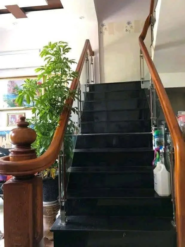Bán nhà 2 tầng mặt tiền 54m2 Quy Nhơn, giá 2 tỷ - Ảnh 1