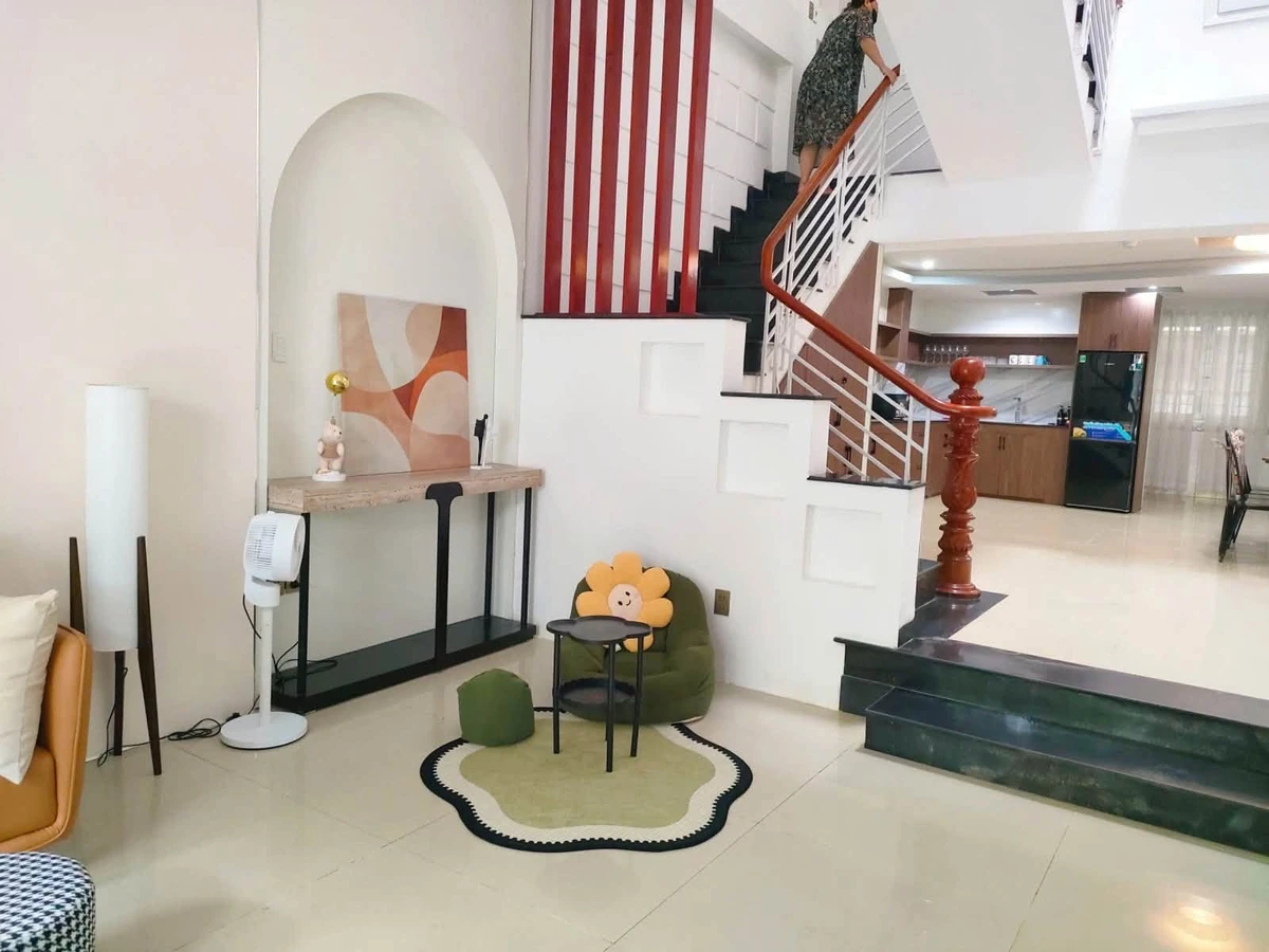 Bán nhà 3 tầng mới full nội thất 90m2 gần cầu Trần Thị Lý, Đà Nẵng giá nhỉnh 14 tỷ - Ảnh thu nhỏ 4
