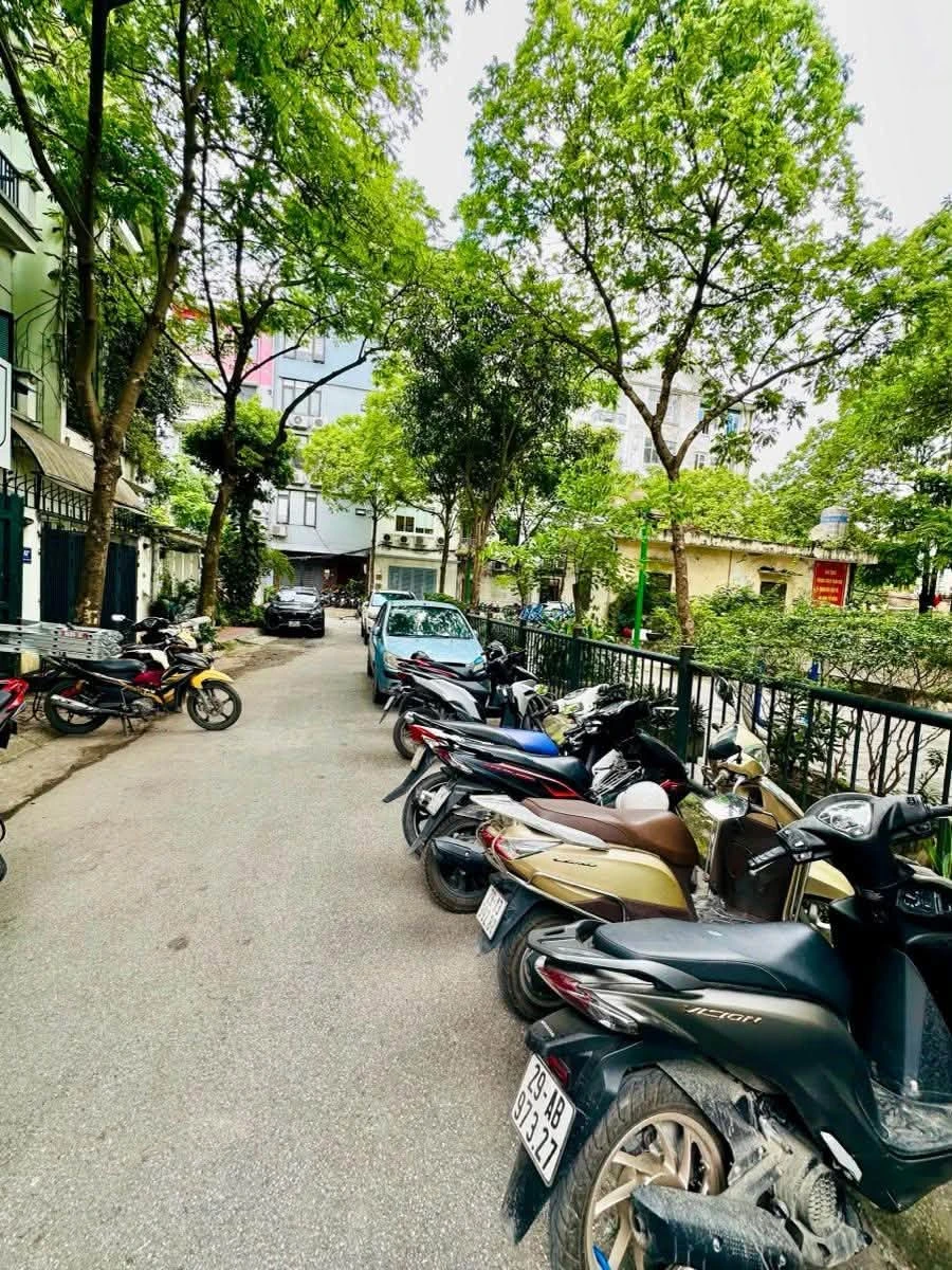 Bán nhà phố 8 tầng 111m² Nguyễn Khánh Toàn, Cầu Giấy, 61 tỷ - Ảnh 1