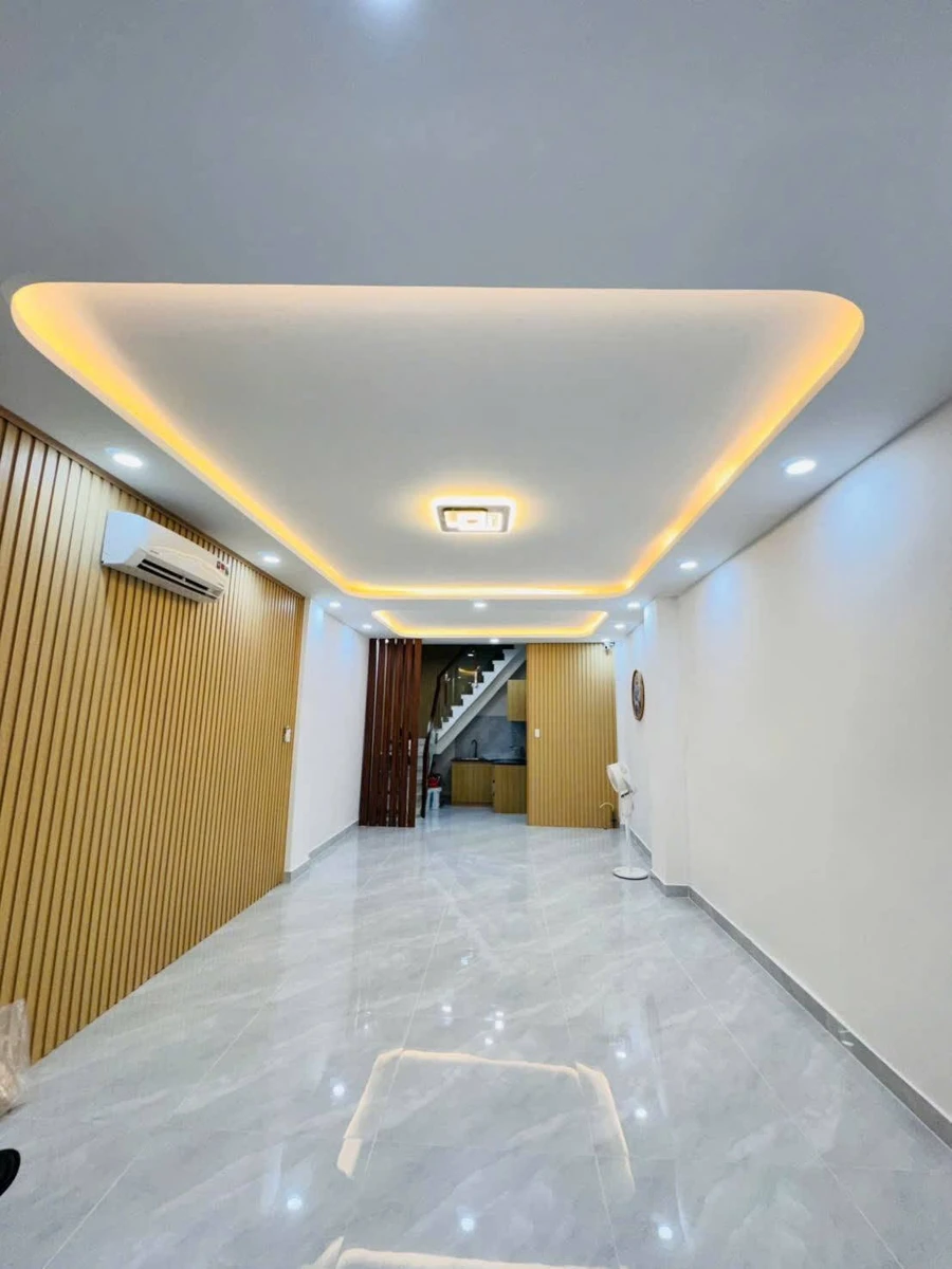 Bán nhà mặt tiền Trần Phú Phường 4 Quận 5, 4x11m nở hậu, 2 tầng, nhỉnh 8 tỷ - Ảnh thu nhỏ 3