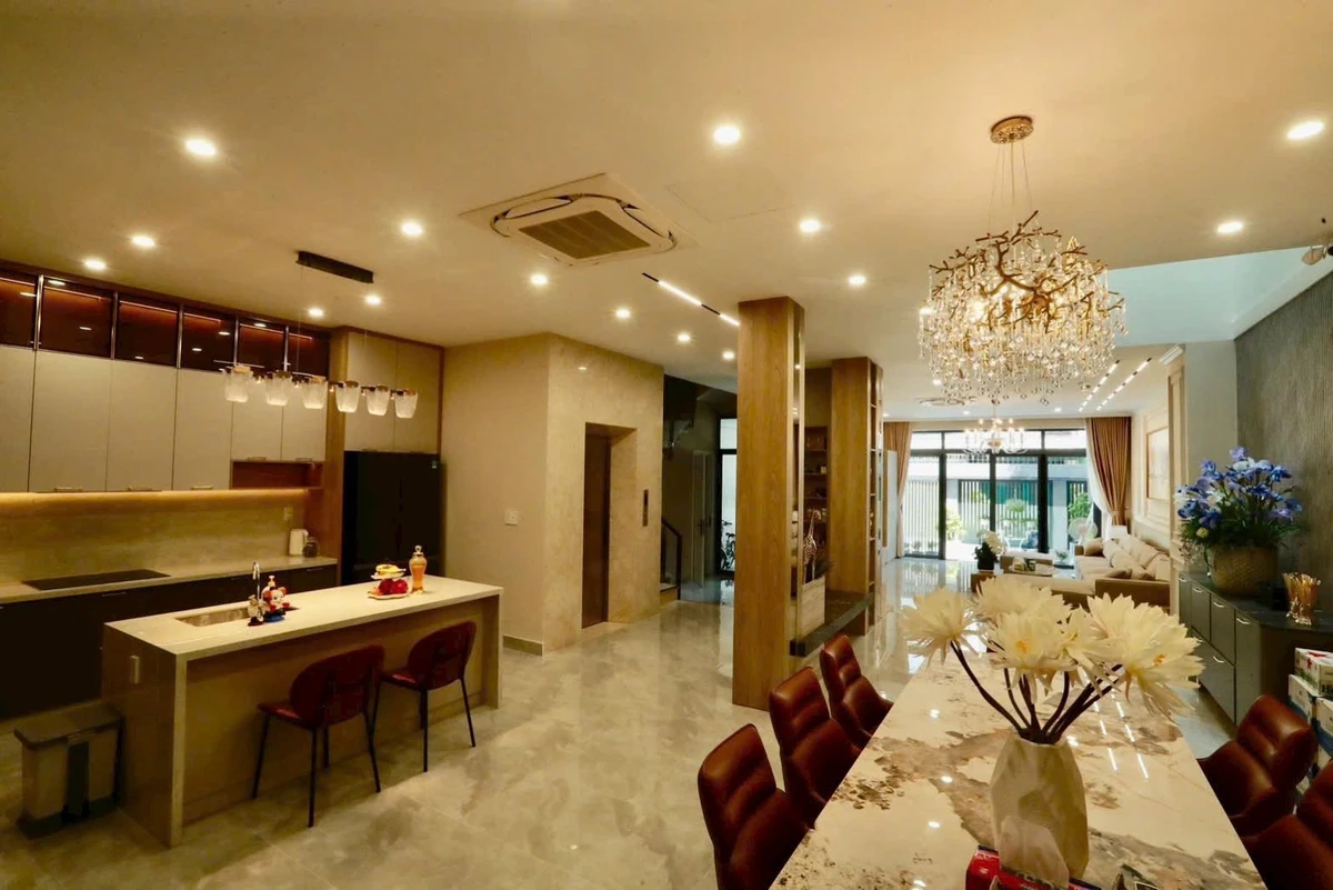 Bán biệt thự 5PN 160m² Quận 5, 45 tỷ - Ảnh thu nhỏ 3