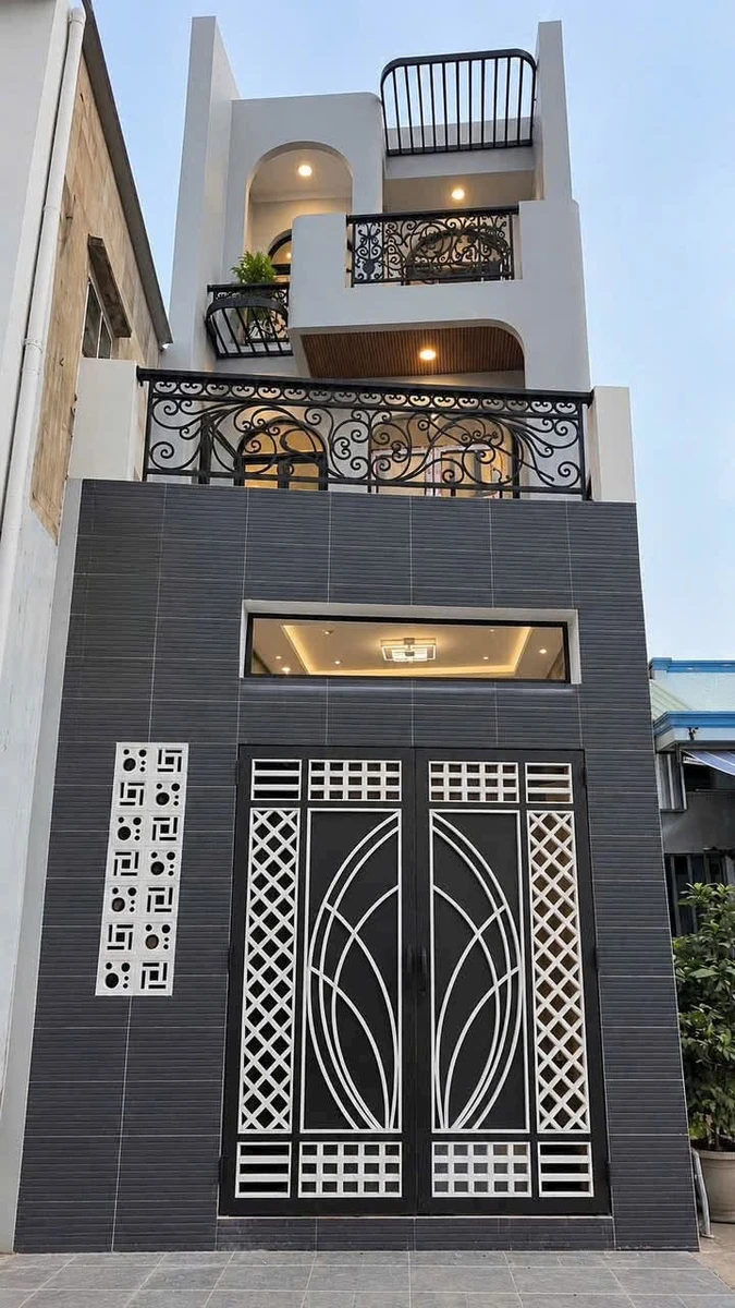 Bán nhà phố 1 trệt 2 lầu 4x15m, hẻm ô tô gần chợ Đại Hải, Bà Điểm, Hóc Môn - Ảnh 1