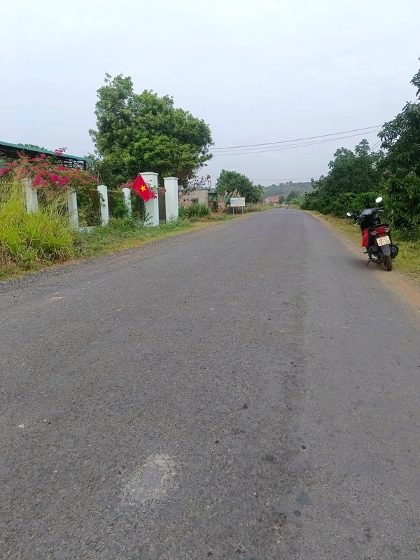 Bán đất Đắk Sôr 100m2 giá 85tr/m2