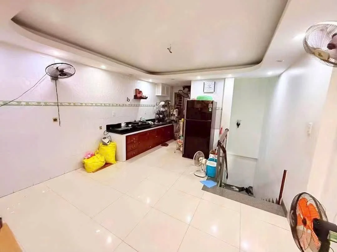 Bán nhà 1 trệt 3 lầu 70 m² mặt tiền Nguyễn An Ninh, Vũng Tàu - Ảnh thu nhỏ 3