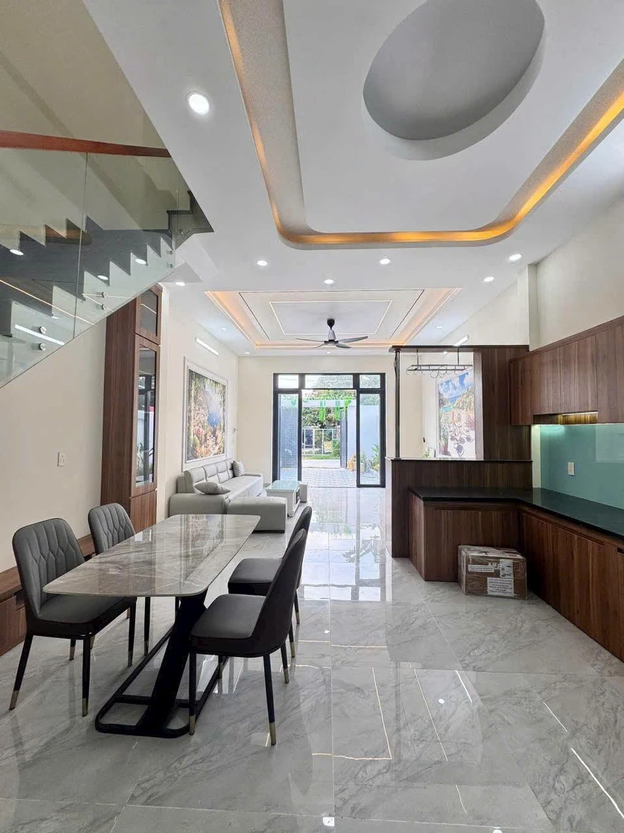 Bán nhà 5x28m có hồ bơi Đức Hòa Đông, 2,55 tỷ - Ảnh thu nhỏ 3