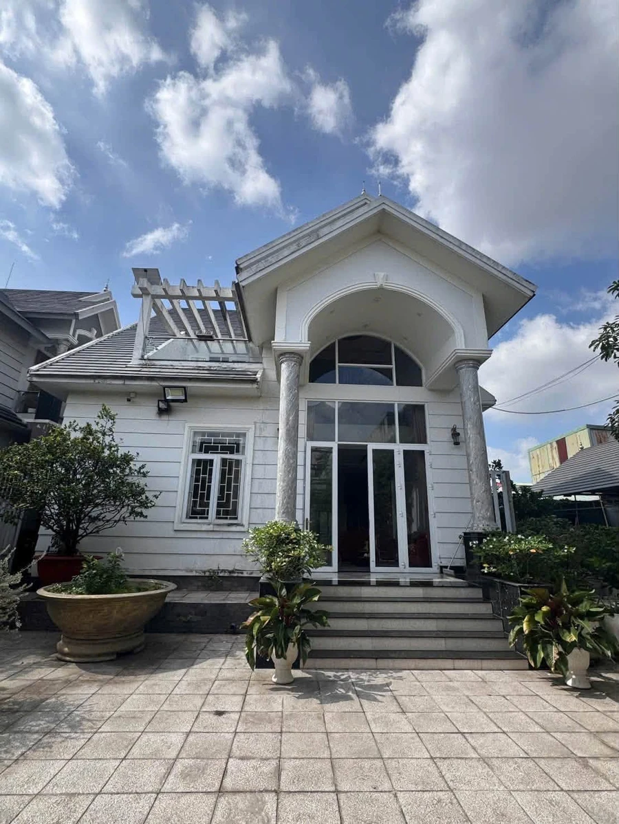 Chuyển nhượng 100% cổ phần cty 7000m2 tại KCN An Phú Tuy Hoà c251 - Ảnh 1