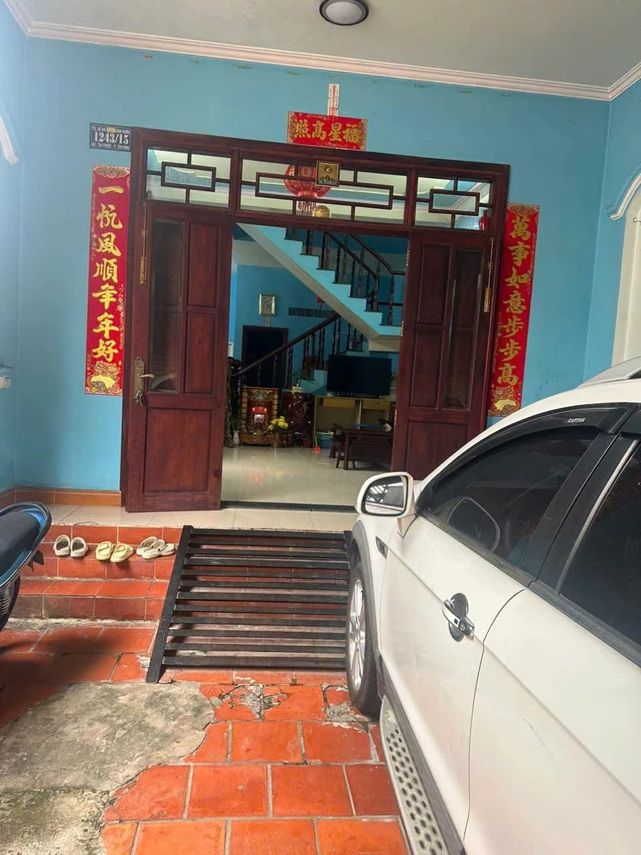 Bán nhà 1 trệt 1 lầu 3PN 100m² Tân Đông Hiệp 3,3 tỷ - Ảnh thu nhỏ 2