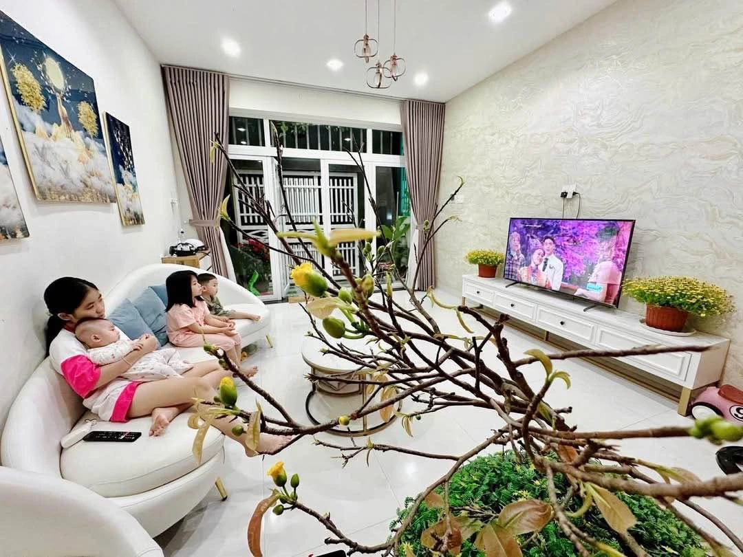 Bán nhà mặt tiền 3 tầng 46m2, 3 phòng ngủ - Quy Nhơn 3.8 tỷ - Ảnh thu nhỏ 2