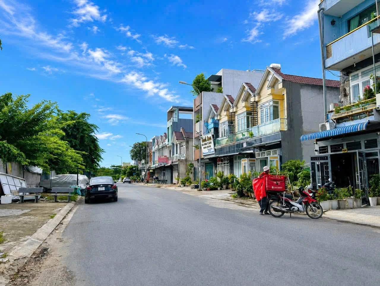Bán nhà mặt tiền 130m2, 3 phòng ngủ Biên Hòa - Ảnh 1