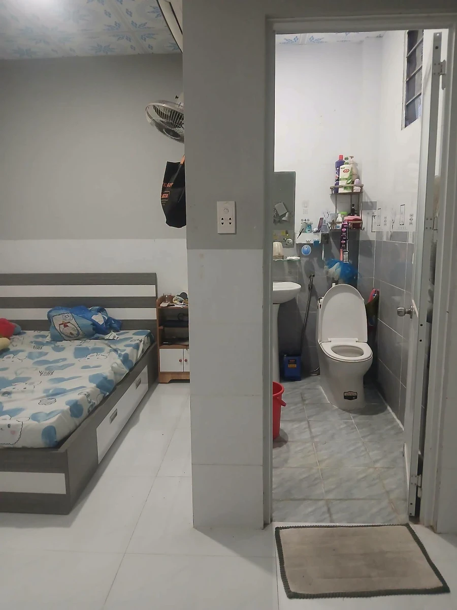 Bán nhà gác lửng 3PN 2WC 70m² đường DX 05 Tân Vĩnh Hiệp Tân Uyên - Ảnh thu nhỏ 2