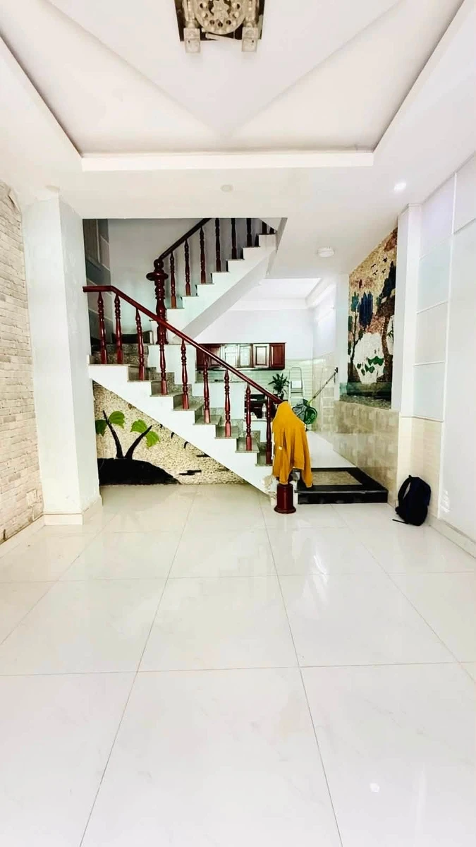 Bán nhà hẻm ô tô 4 tầng 45m2, 5 phòng ngủ, sân thượng tại Gò Vấp giá 5,6 tỷ - Ảnh thu nhỏ 3