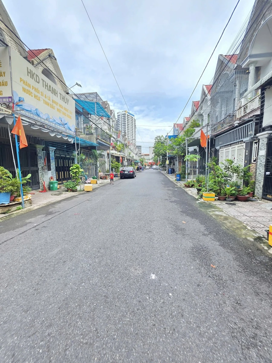 Bán nhà hoàn công 4PN 64m2 gần Ngã Ba Đông Tân, Thủ Đức - Ảnh 1