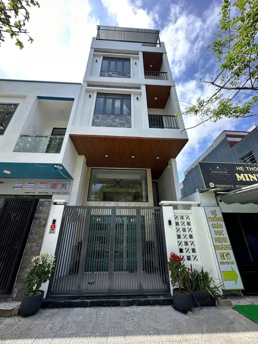 Cho thuê nhà mặt tiền 2 tầng đường Trần Văn Trà, Hòa Xuân, Đà Nẵng, 12 triệu/tháng - Ảnh 1