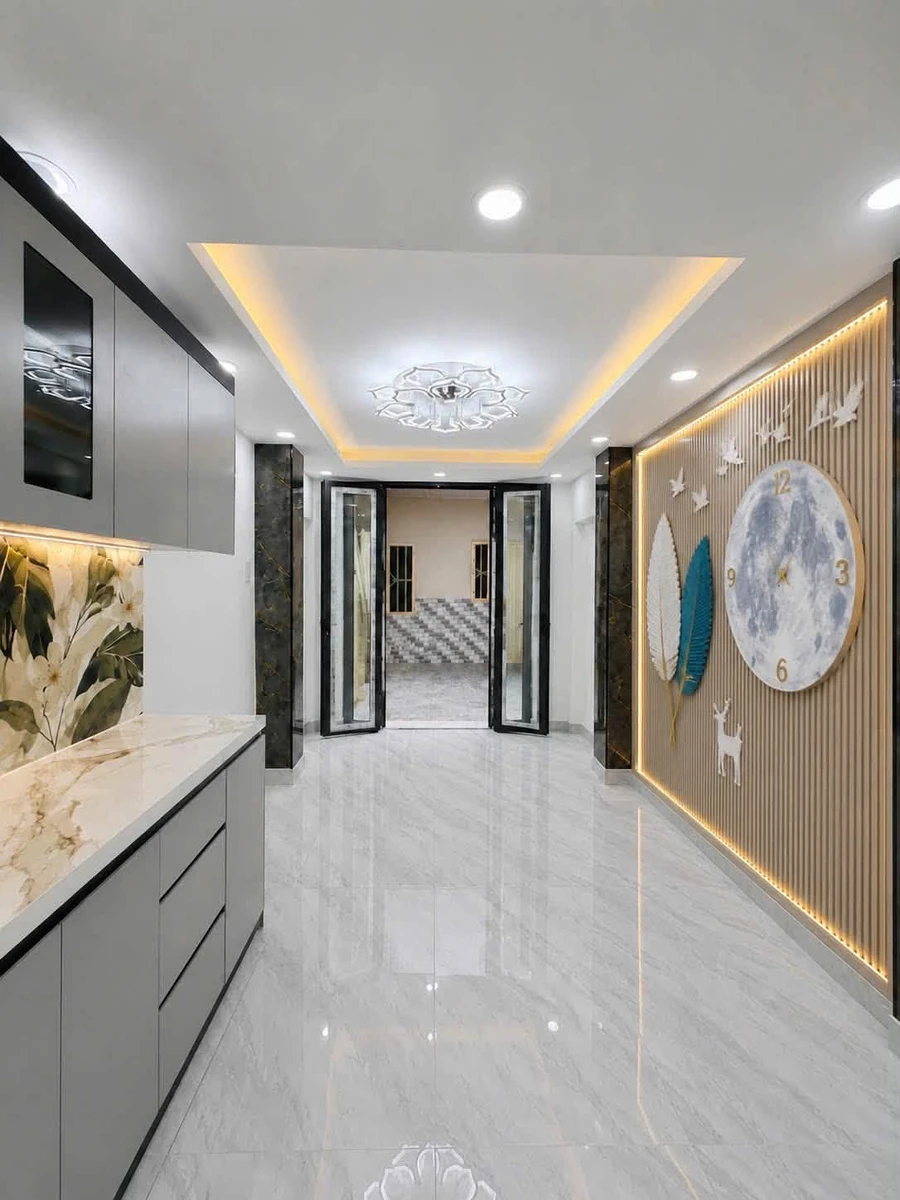 Bán nhà 1 trệt 2 lầu Quận 4, 15.1m2 đất, 2PN 3WC, giá 3,05 tỷ - Ảnh thu nhỏ 3