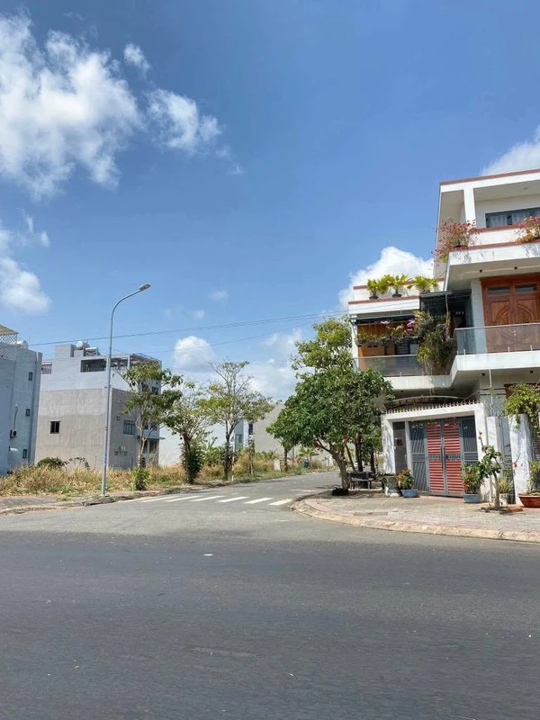 Bán lô đất mặt tiền Hồ Tùng Mậu 84m2, Bà Rịa