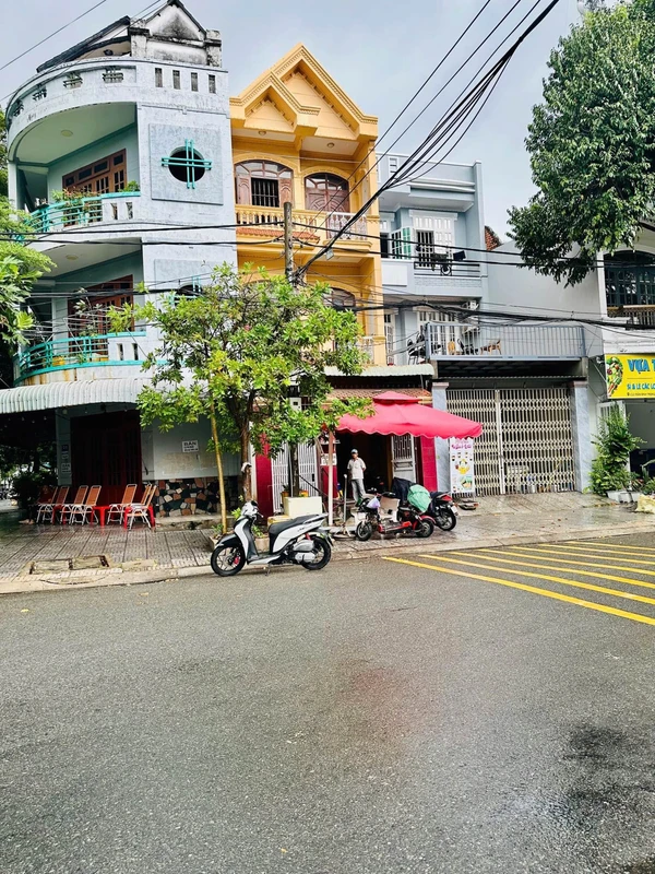 Bán nhà mặt tiền 1 trệt 2 lầu 122,5m2 Trần Bình Trọng, Vũng Tàu