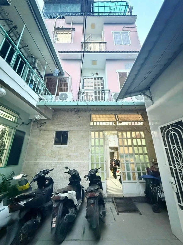 Bán nhà 4 tầng 60m² Trần Bình Trọng, Quận 1 giá 6.5 tỷ