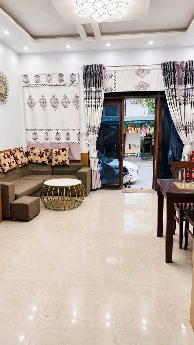 Bán nhà mặt tiền đường Hoàng Diệu Huế 32m², 3 phòng 2.95 tỷ - Ảnh thu nhỏ 2