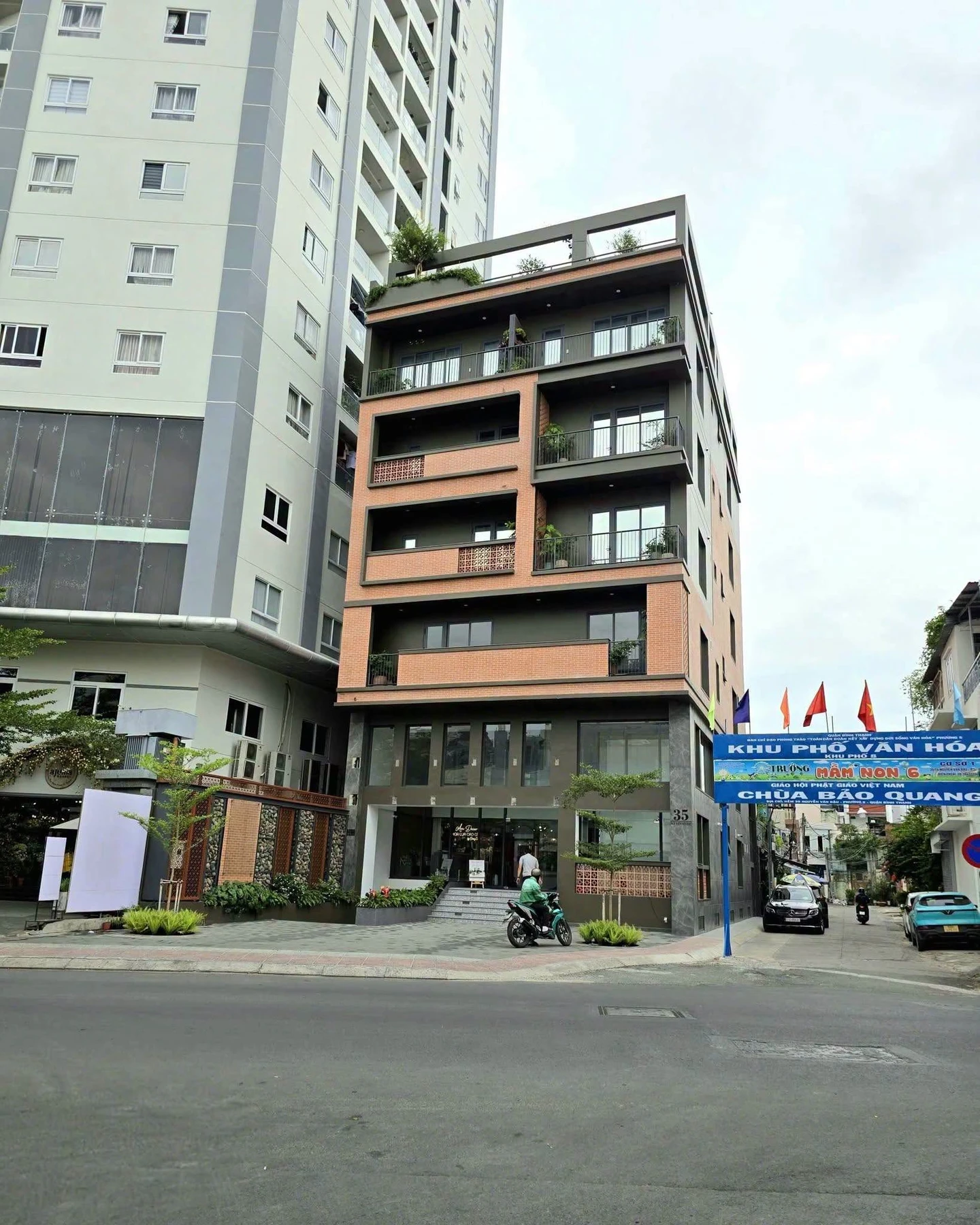 Bán nhà 105m2, 6PN, 5 tầng tại P.6 Bình Thạnh, gần Lam Sơn 2 tỷ - Ảnh 1