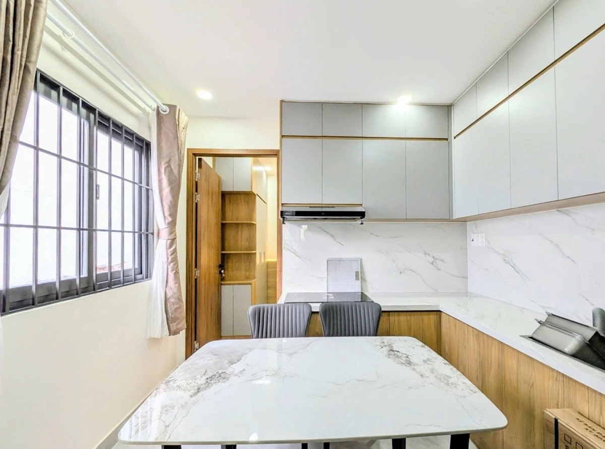 Bán nhà mặt tiền kinh doanh 3 tầng 50m2 đường Nguyễn Xí, Bình Thạnh giá 9,79 tỷ - Ảnh thu nhỏ 2