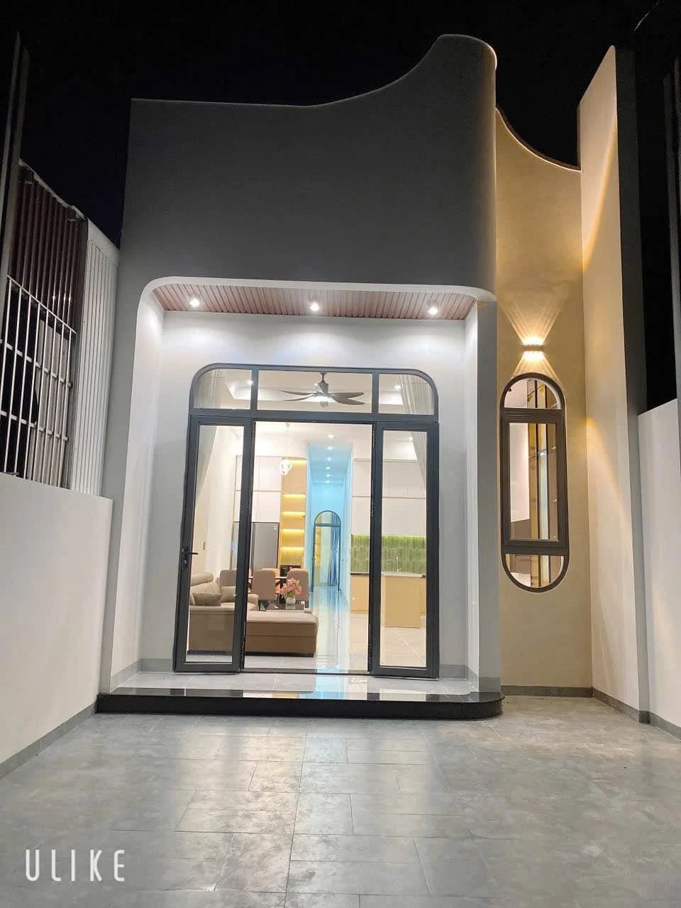 Bán nhà phố 135m² 3 phòng ngủ full nội thất 2tỷ950tr Quận 12 - Ảnh 1