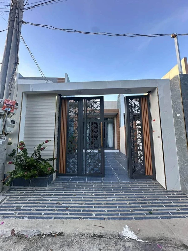 Bán nhà mặt tiền Long Mỹ, 80m², 2 PN, 1 tỷ 600 triệu