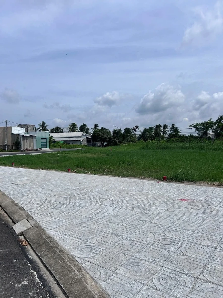 Bán đất 110m² gần Vòng Xoay Tắc Cậu, sổ riêng, 700 triệu - Ảnh 1