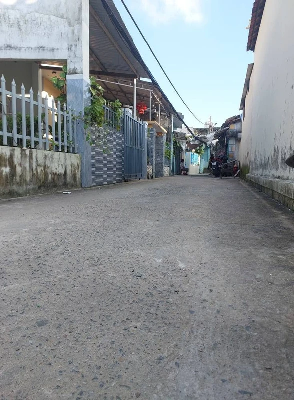Bán nhà 2 tầng 3 phòng trọ Nguyễn Văn Huề Đà Nẵng 93m²