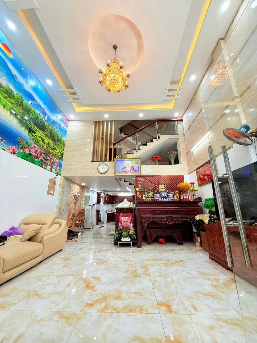 Bán nhà phố 6PN 82m² Lý Thường Kiệt, Quận 10 - Ảnh 1