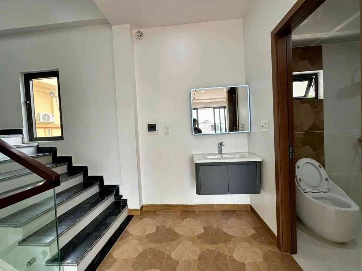 Bán nhà mới 54m đẹp hiện đại, mặt tiền 7m, ô tô vào nhà - Ảnh thu nhỏ 3