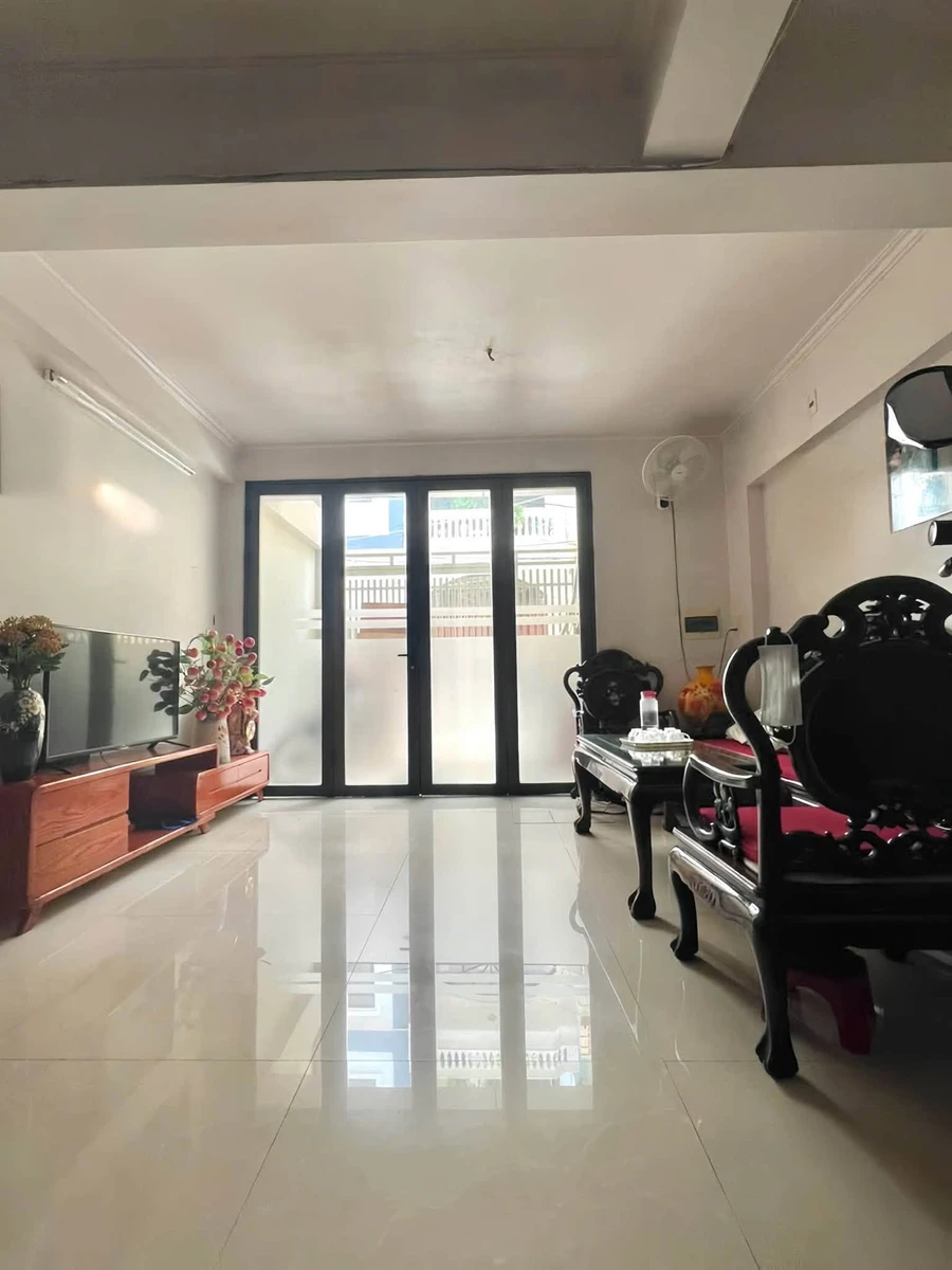 Bán nhà 5 tầng 5PN Chuyên Hạ Long Quận 7 8 tỷ - Ảnh 1
