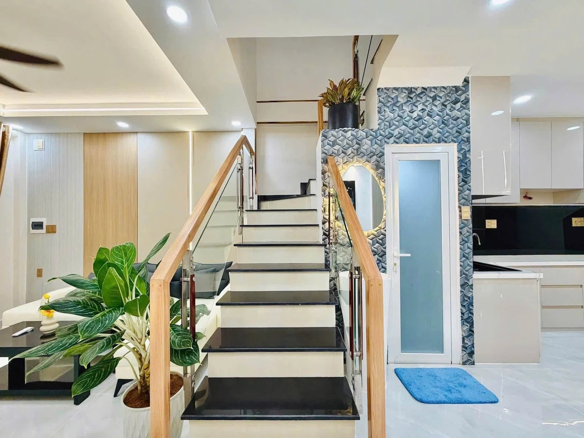 Bán nhà hẻm Nguyễn Văn Lượng Gò Vấp, 4,15x11m, 1 trệt 1 lầu, 2PN, full nội thất, 5,47 tỷ - Ảnh thu nhỏ 3
