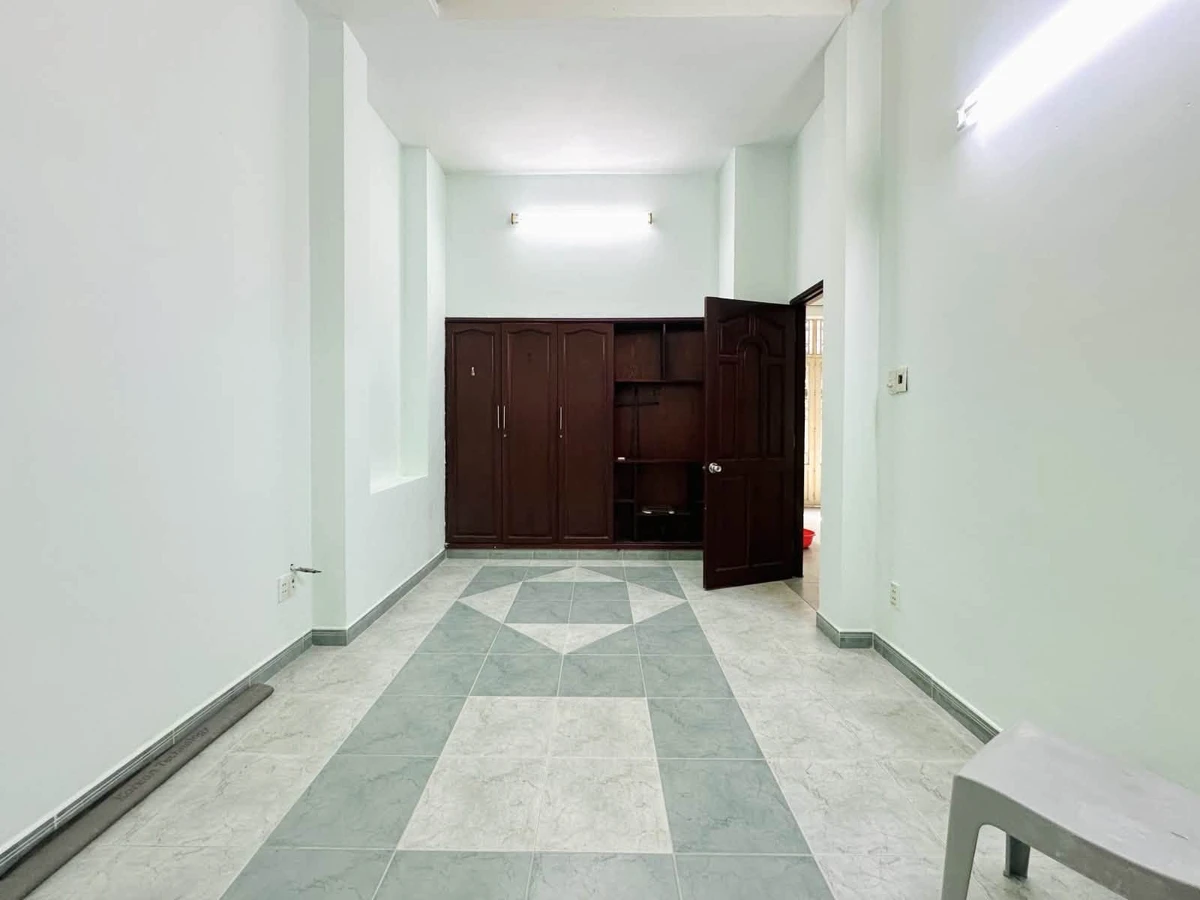 Bán biệt thự kiểu cũ 3 tầng 77m2, 5PN, hẻm Lê Quang Định, Bình Thạnh giá 7,99 tỷ - Ảnh thu nhỏ 4