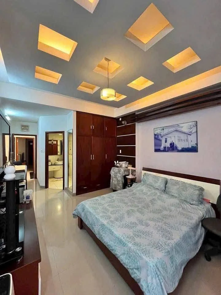 Bán nhà mặt tiền đường Hoa Trung Tâm, Phú Nhuận 74m² - Ảnh thu nhỏ 4
