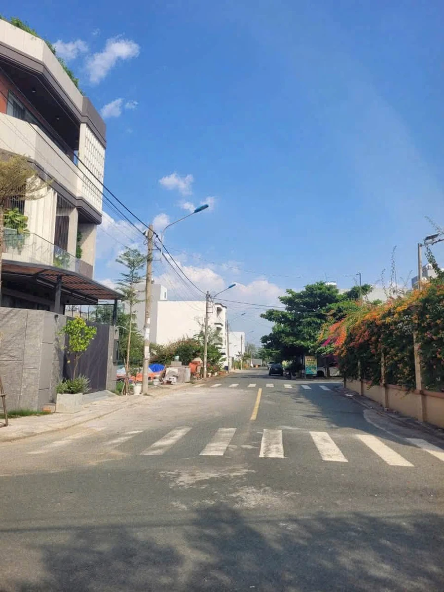 Bán nhà liền kề 80.5m2 Long Thuận Q9 giá 4 tỷ - Ảnh thu nhỏ 3