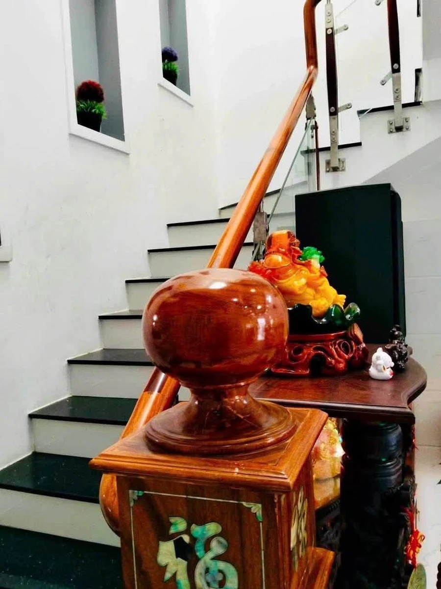 Bán nhà 2 mê 145m² mặt tiền Lê Trung Ngôn, Quận 3 - Ảnh thu nhỏ 4