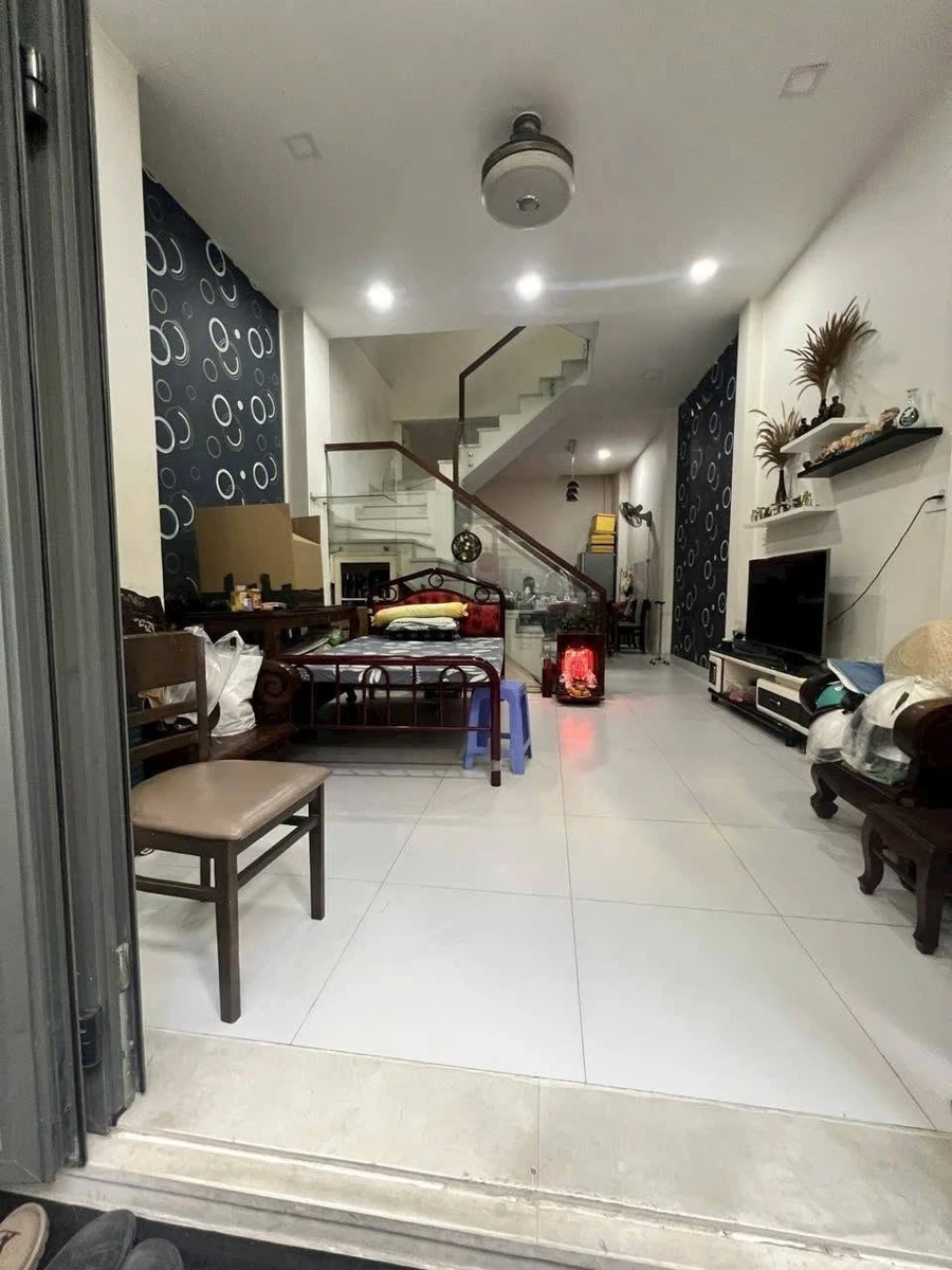 Bán nhà mới 4 tầng 4x14m đường Nguyễn Duy Dương, Phường 4, Quận 10, giá 8,4 tỷ - Ảnh 1