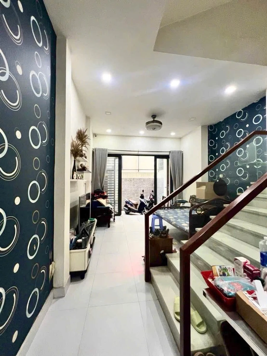 Bán nhà hẻm Nguyễn Duy Dương Quận 10, 4x14m, 4 tầng, 3PN, 8,5 tỷ - Ảnh thu nhỏ 3