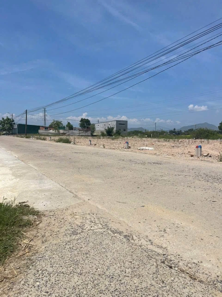 Bán lô đất mặt tiền Thôn Trung Vĩnh Phương Nha Trang 109m² - Ảnh 1